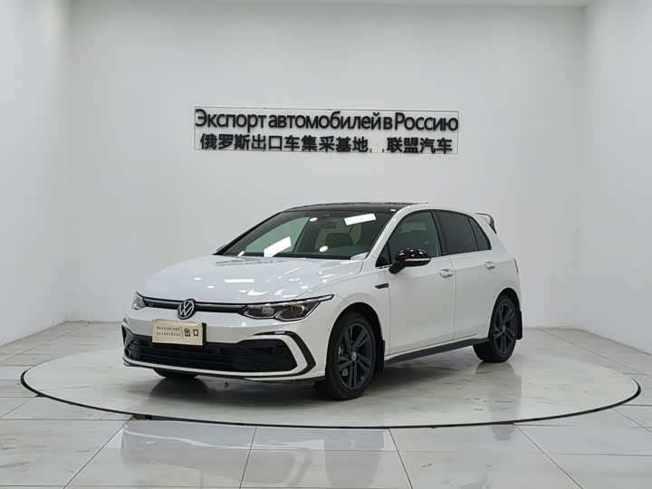 Фото 8 - Volkswagen Golf