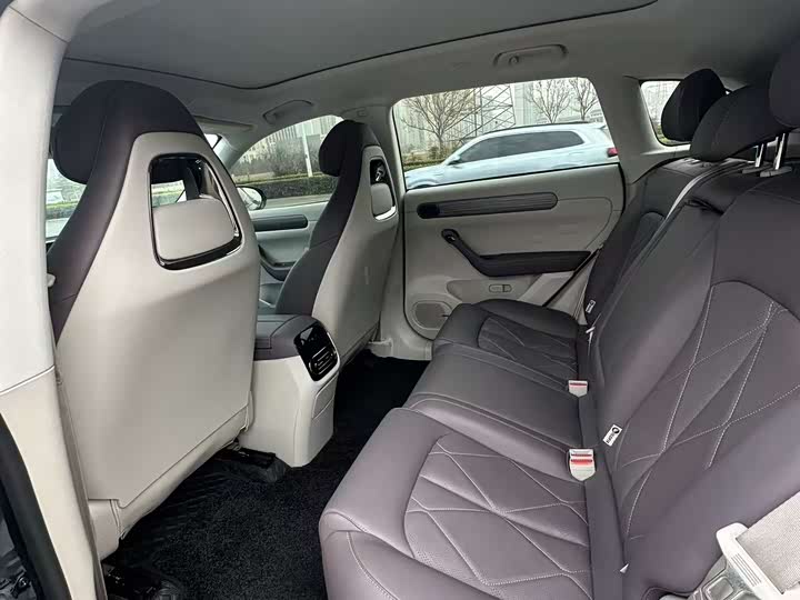 Фото 8 - Leapmotor C11