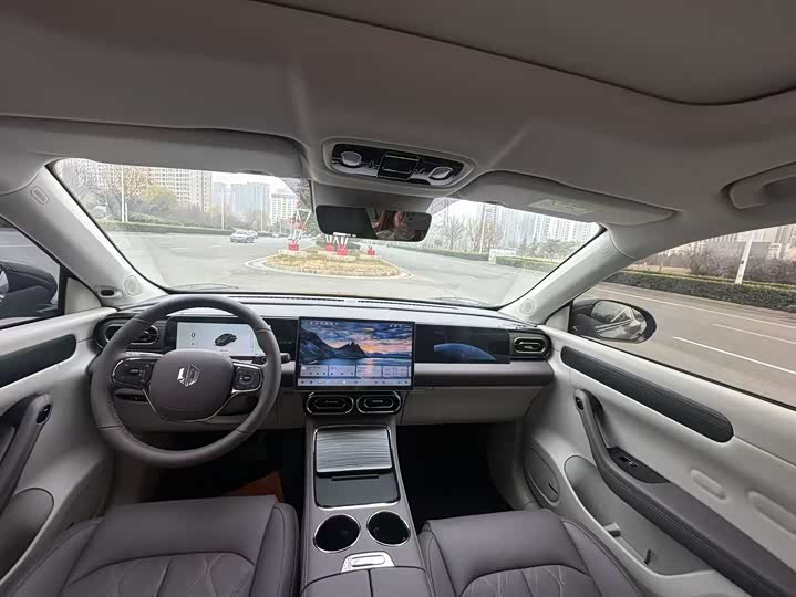 Фото 9 - Leapmotor C11