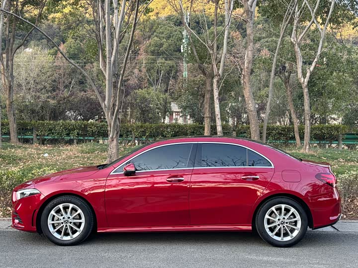 Фото 3 - Mercedes-Benz A-Class