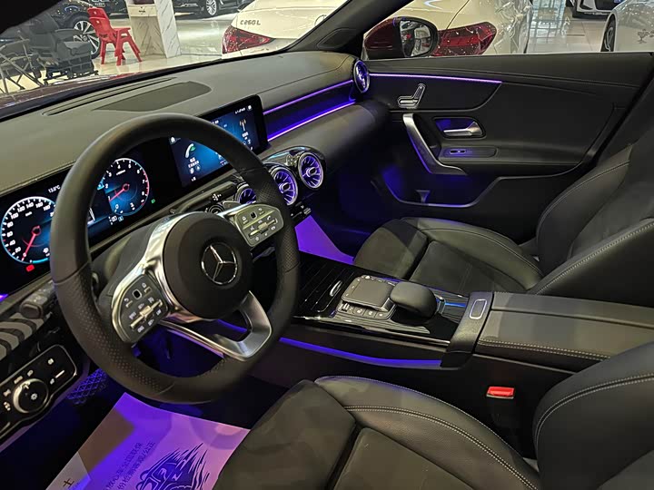 Фото 5 - Mercedes-Benz A-Class