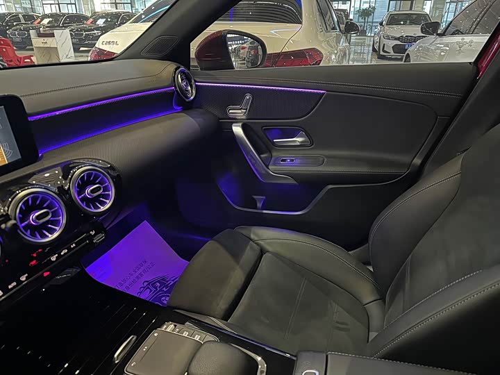 Фото 6 - Mercedes-Benz A-Class