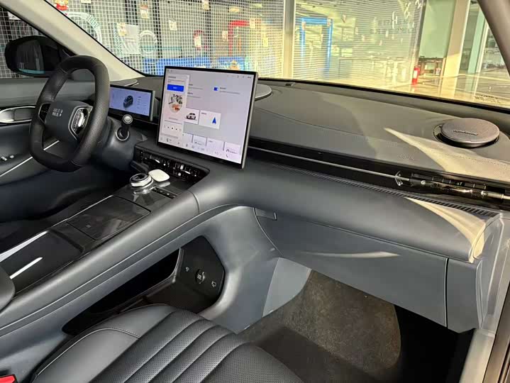 Фото 7 - Geely Galaxy E5