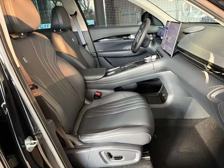 Фото 9 - Geely Galaxy E5