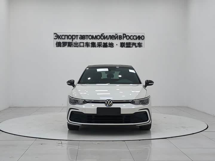 Фото 3 - Volkswagen Golf