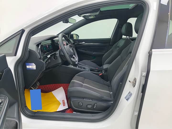 Фото 7 - Volkswagen Golf