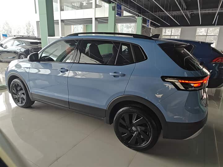 Фото 5 - Volkswagen Tharu