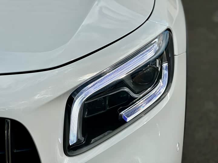 Фото 3 - Mercedes-Benz GLB-Class AMG