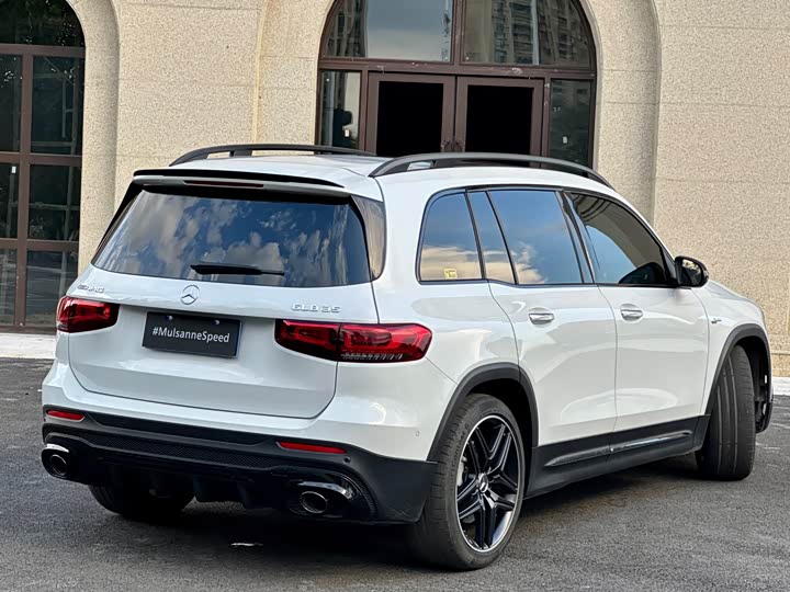 Фото 6 - Mercedes-Benz GLB-Class AMG