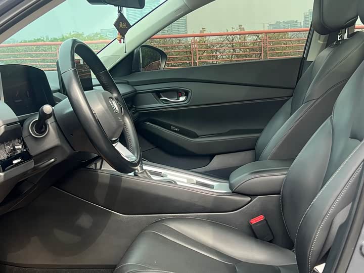 Фото 5 - Honda Accord