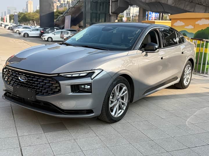 Фото 1 - Ford Mondeo