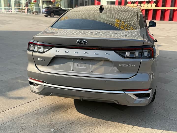 Фото 6 - Ford Mondeo