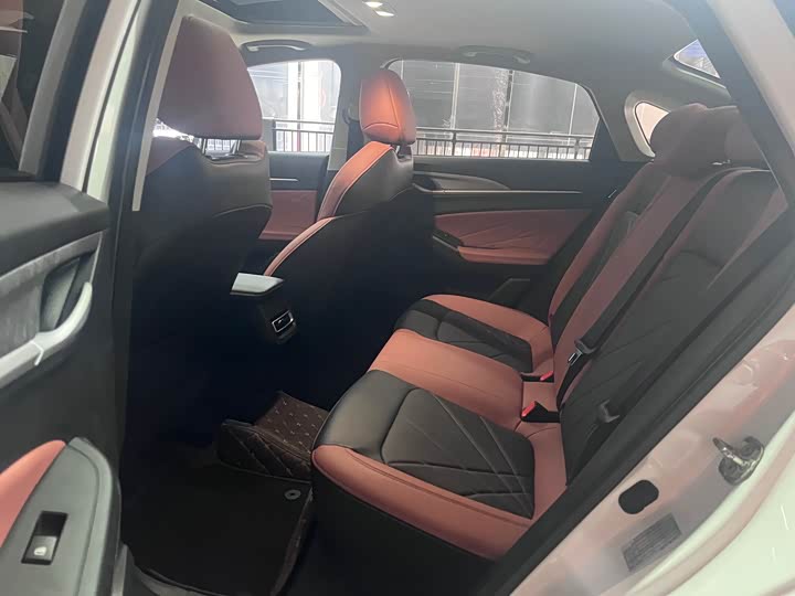 Фото 9 - Changan Eado Plus