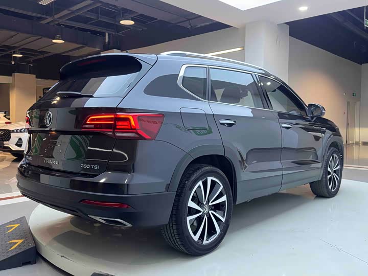 Фото 6 - Volkswagen Tharu