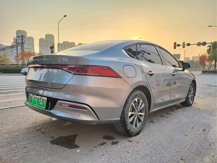 Фото 6 - BYD Qin Plus