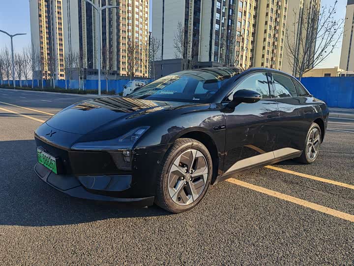 Фото 1 - XPeng Mona M03