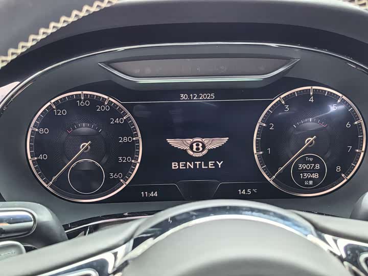 Фото 9 - Bentley Continental GT