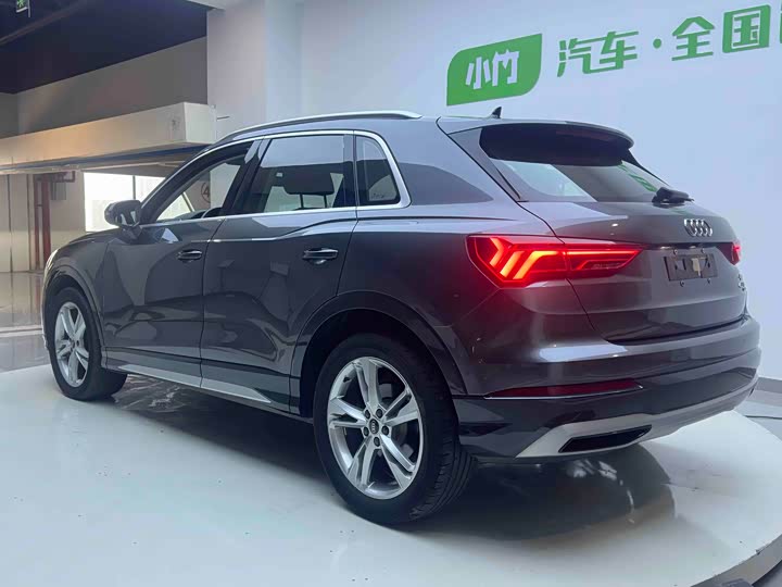 Фото 4 - Audi Q3