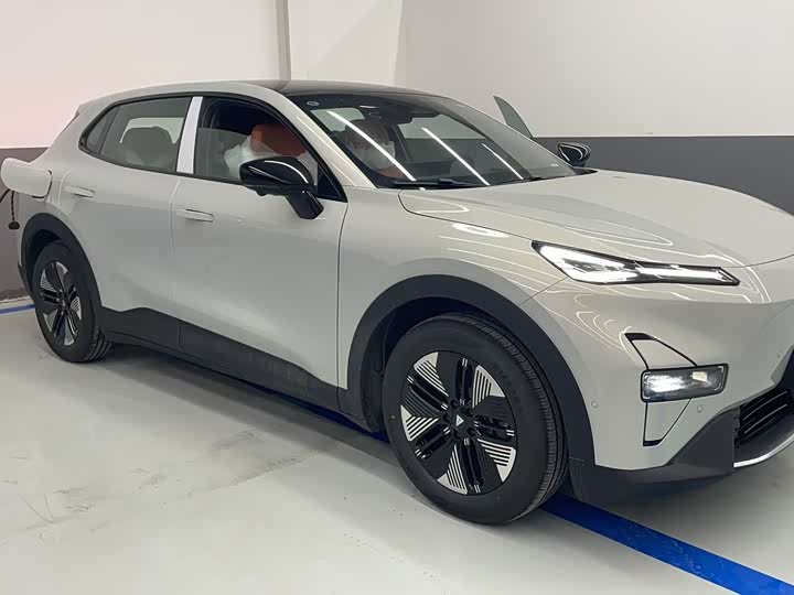 Фото 2 - Changan Deepal S05