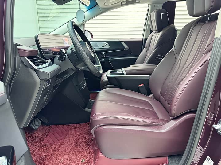 Фото 6 - Buick GL8 Century