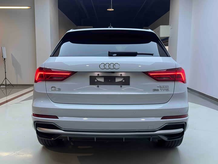 Фото 5 - Audi Q3