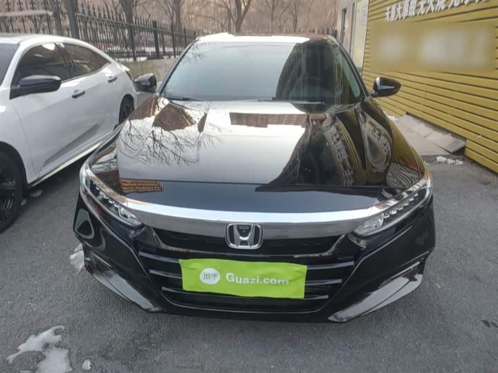 Фото 3 - Honda Accord