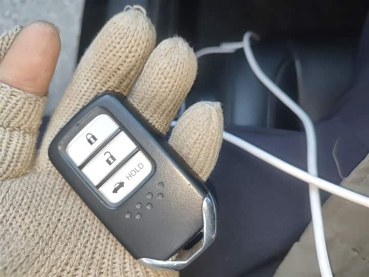 Фото 9 - Honda Accord