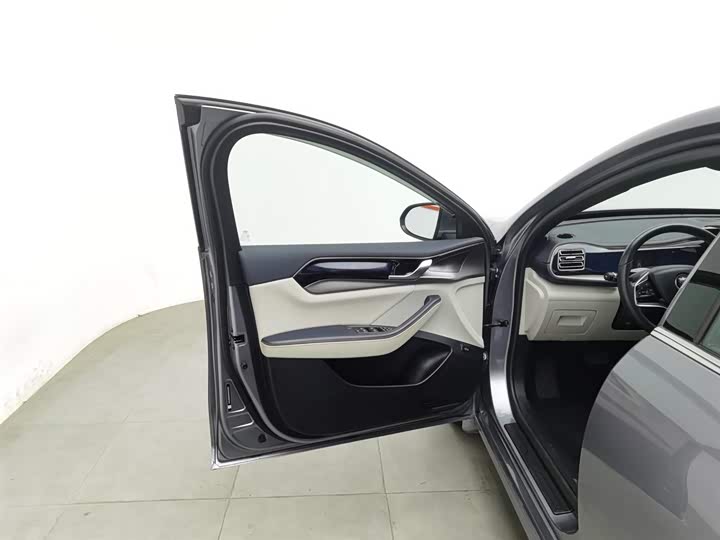 Фото 8 - BYD Qin Plus