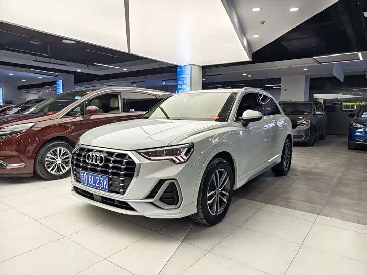 Фото 2 - Audi Q3