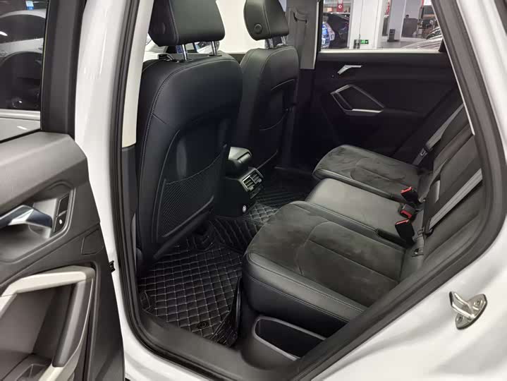 Фото 7 - Audi Q3