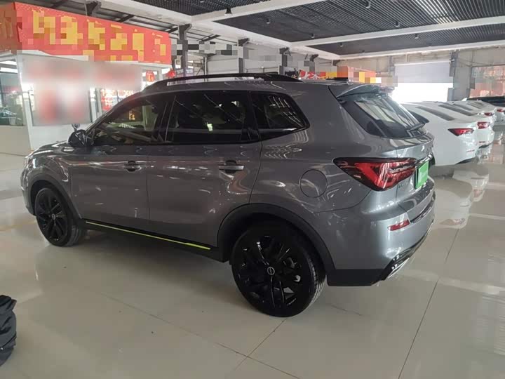 Фото 5 - Roewe RX5 Hybrid