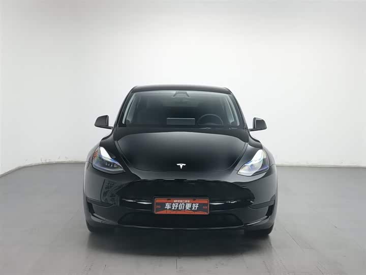 Фото 3 - Tesla Model Y