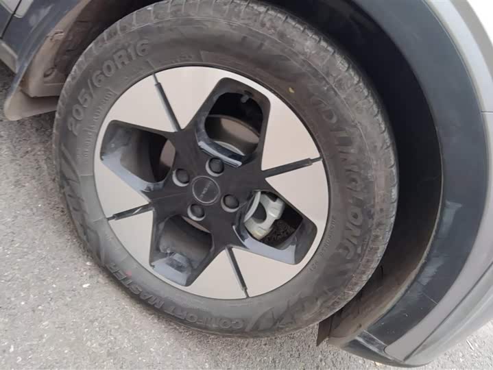 Фото 6 - Geely Galaxy Geome