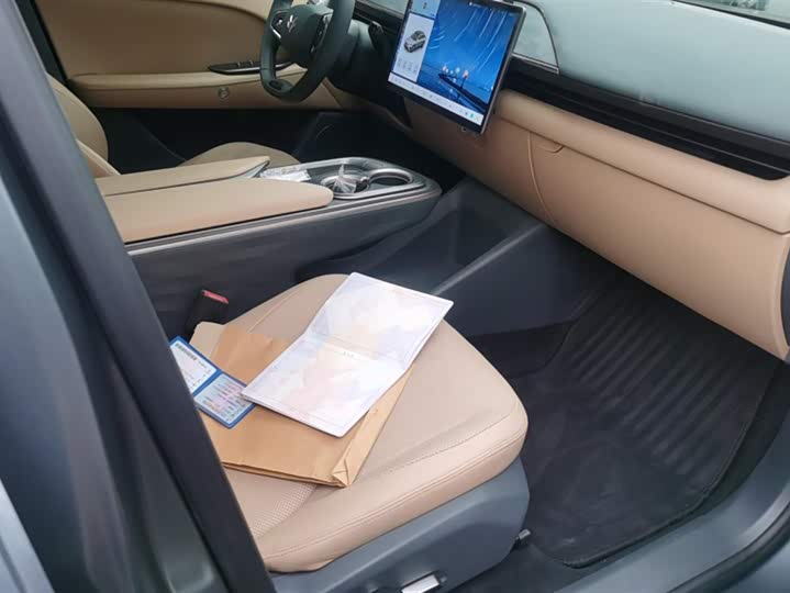 Фото 8 - BAIC Arcfox Alpha T5