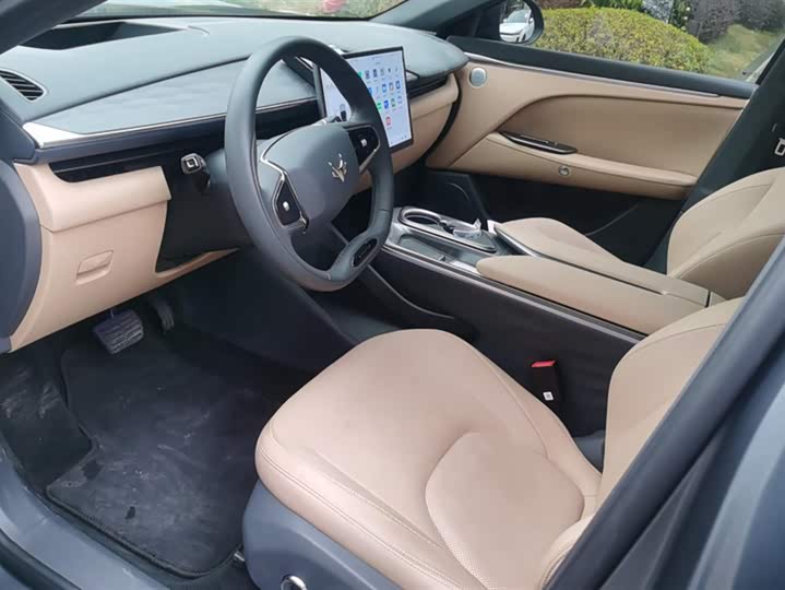 Фото 9 - BAIC Arcfox Alpha T5