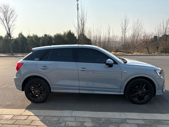 Фото 4 - Audi Q2L