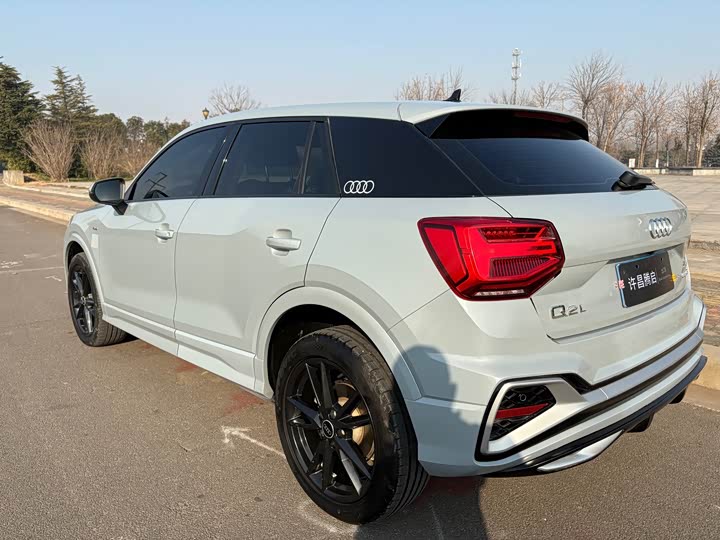 Фото 6 - Audi Q2L