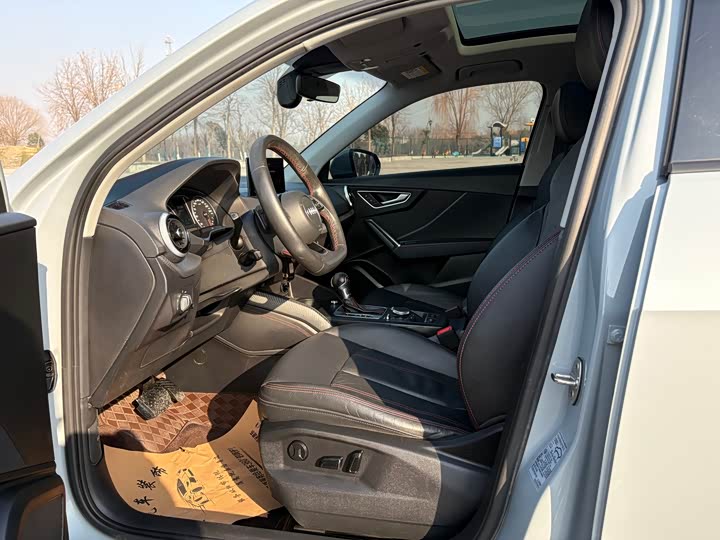 Фото 8 - Audi Q2L