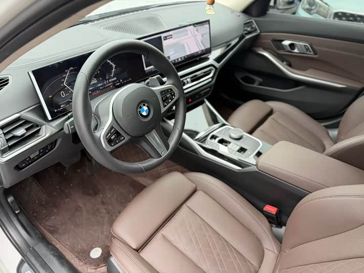 Фото 2 - BMW 3 Series