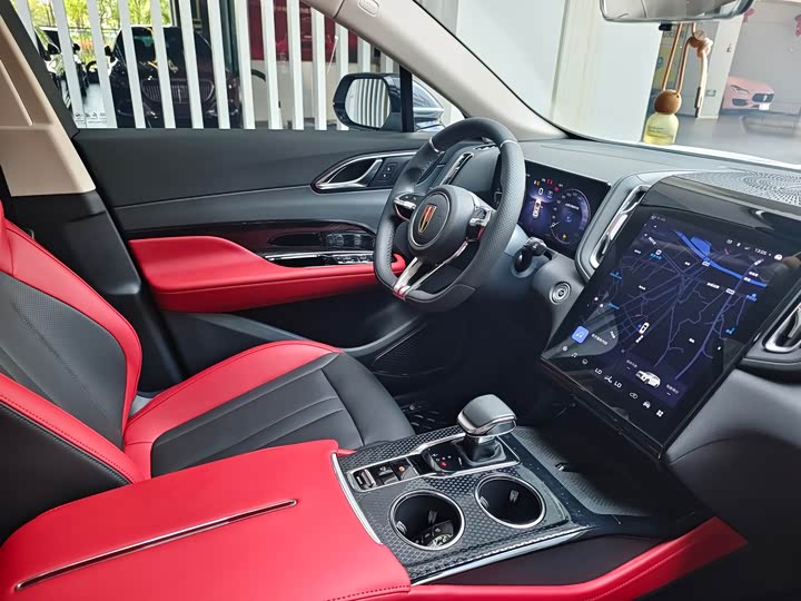 Фото 6 - Hongqi HS3