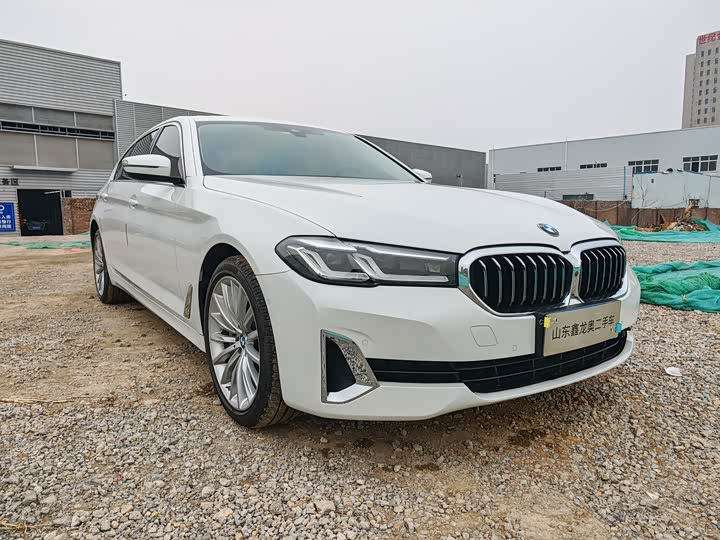 Фото 3 - BMW 5 Series
