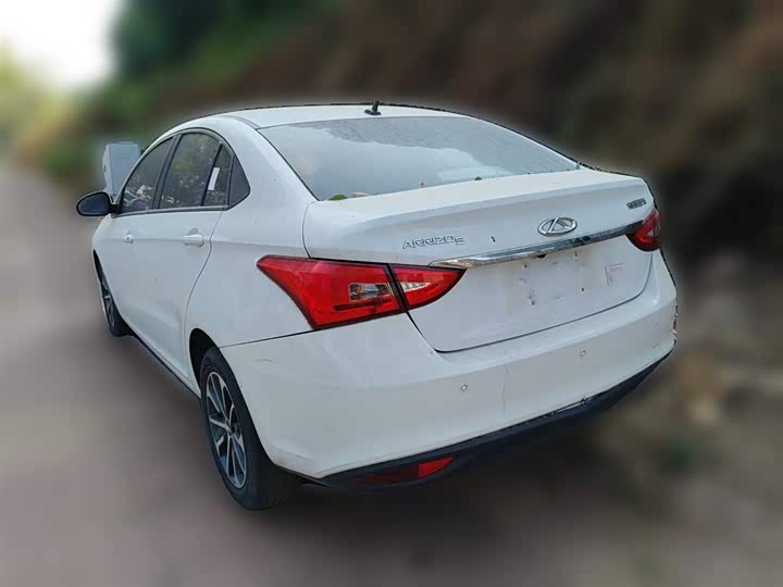 Фото 9 - Chery Arrizo 5