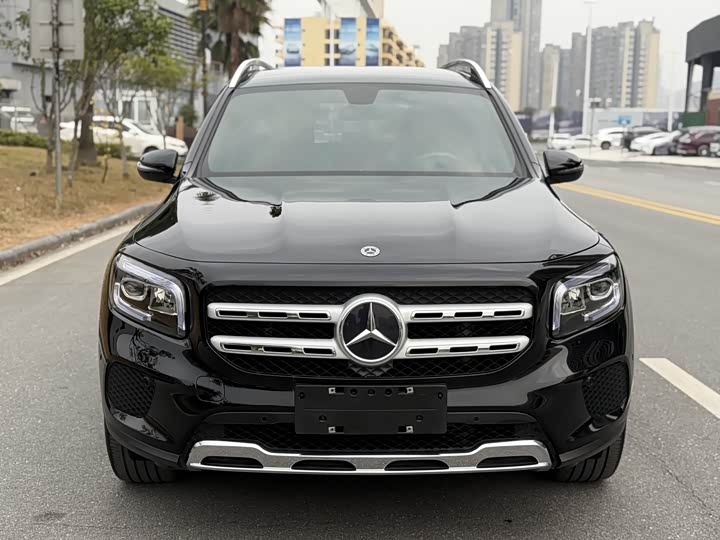 Фото 2 - Mercedes-Benz GLB-Class