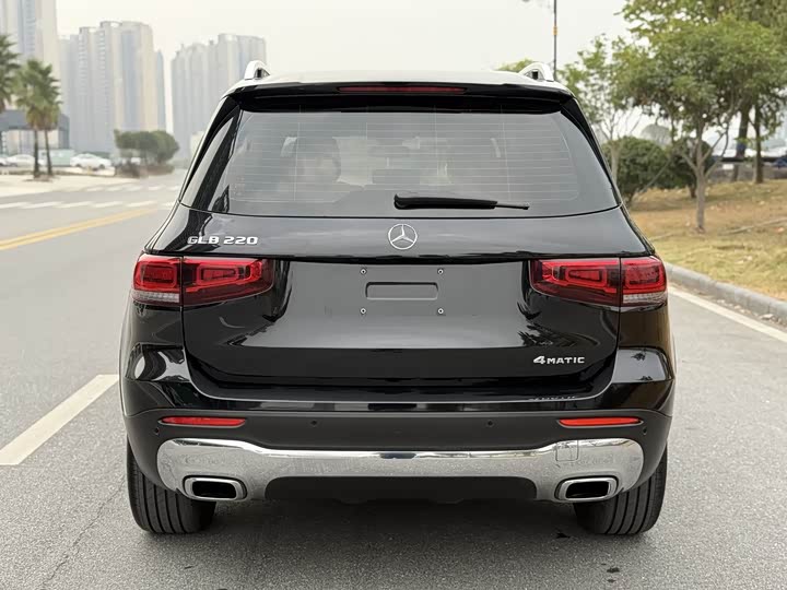 Фото 4 - Mercedes-Benz GLB-Class