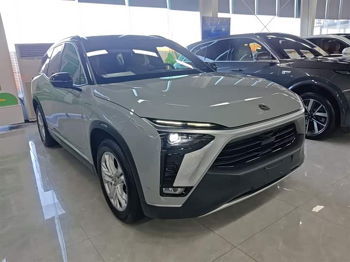 Фото 4 - Nio ES8