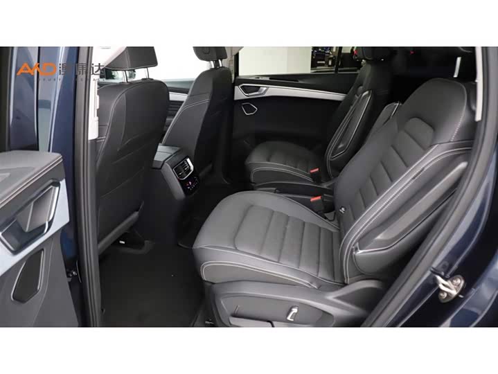 Фото 7 - Volkswagen Talagon