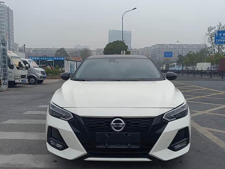 Фото 2 - Nissan Sylphy