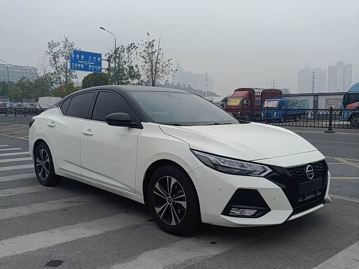 Фото 3 - Nissan Sylphy