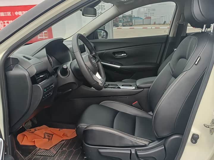 Фото 4 - Nissan Sylphy