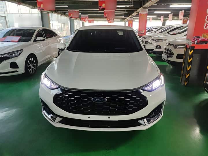 Фото 3 - Ford Escort